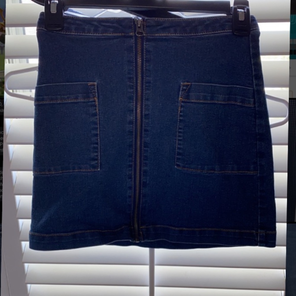 Denim skirt